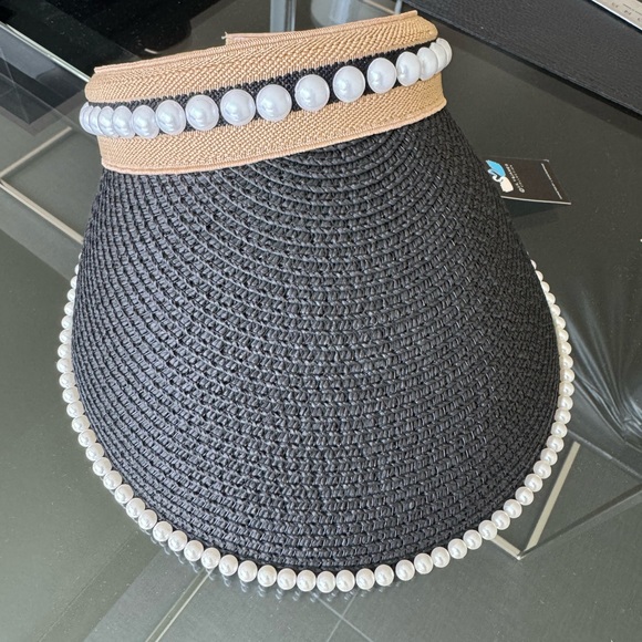 Elegant Black and Tan Sun Hat with Pearl Accents - Picture 1 of 5